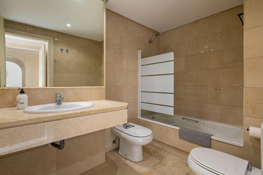 Luminous In Puerto Banus, Apartamento Marbella